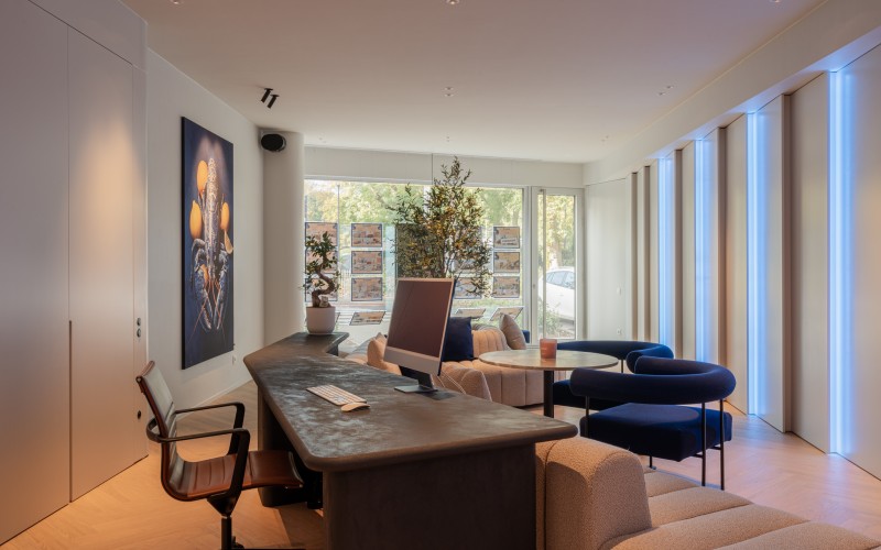 Luxurious office space with Pointer Spots